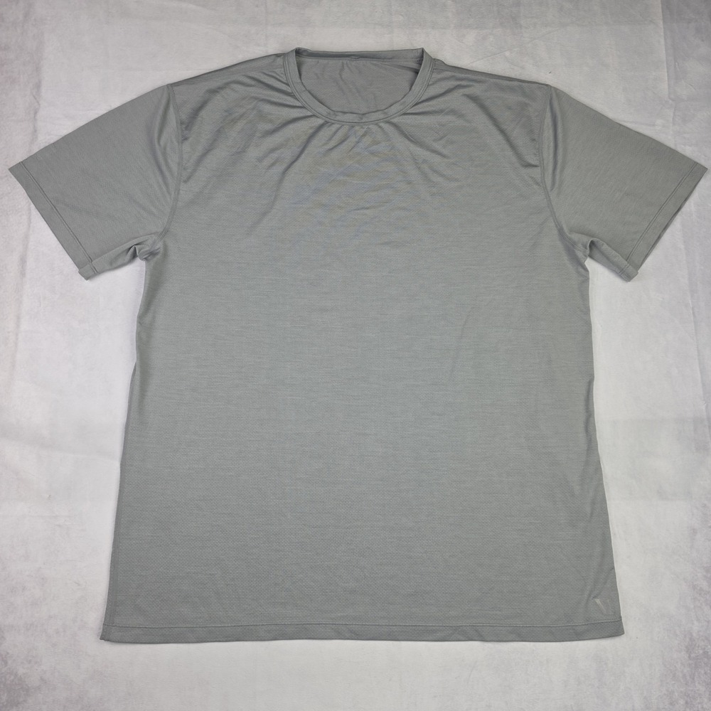 Vuori Shirt Mens Large Gray Running Stretch Gym Performance Weightlifting Train